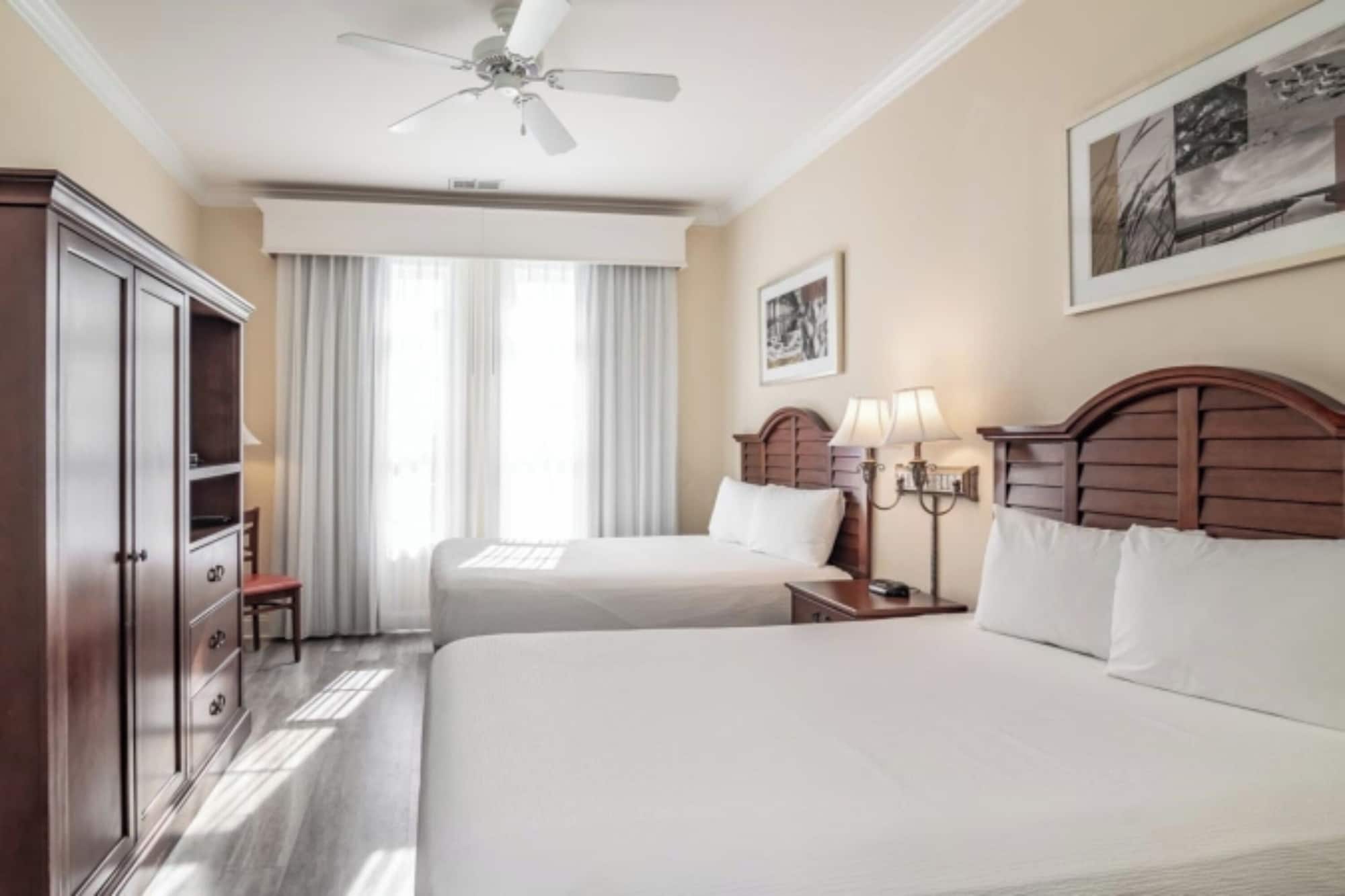 Suite, 2 Queen Beds, Resort View, Sea Side