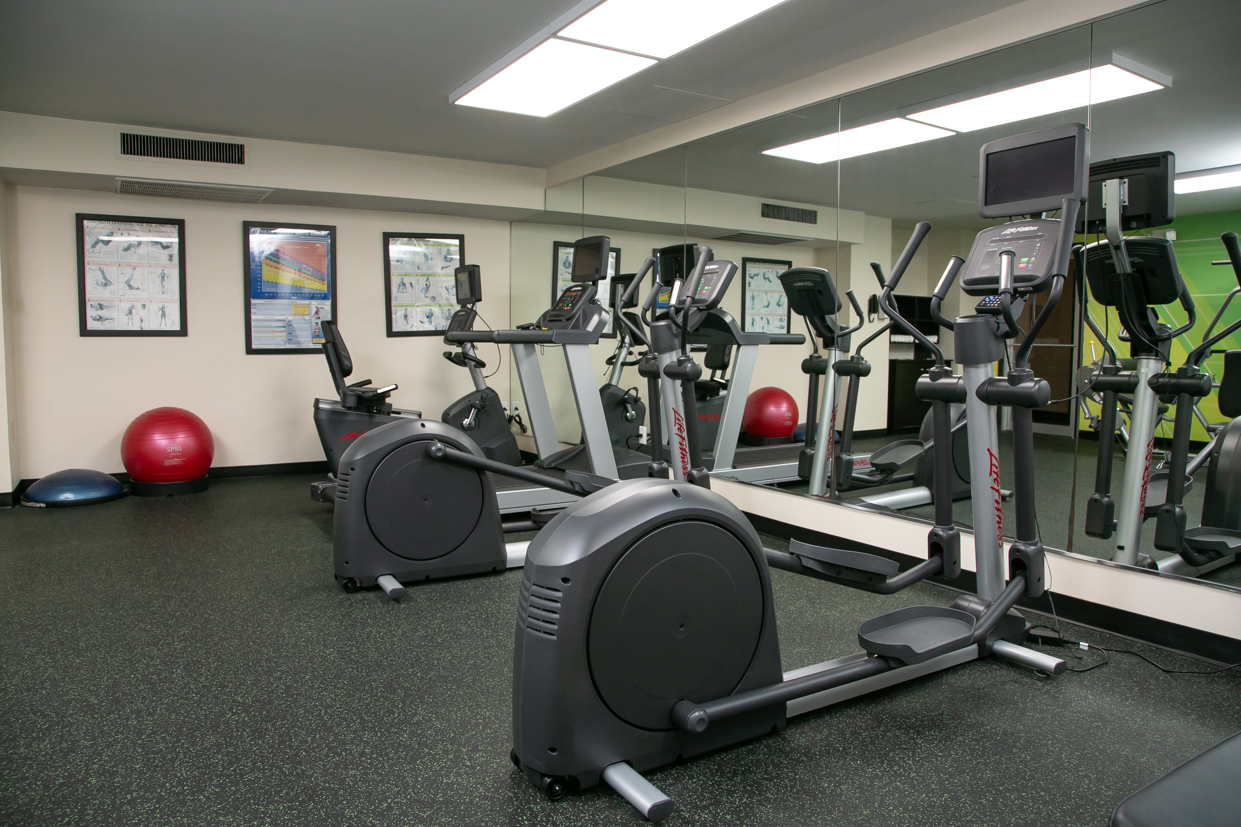 Holiday Inn Metairie New Orleans Airport 26/55