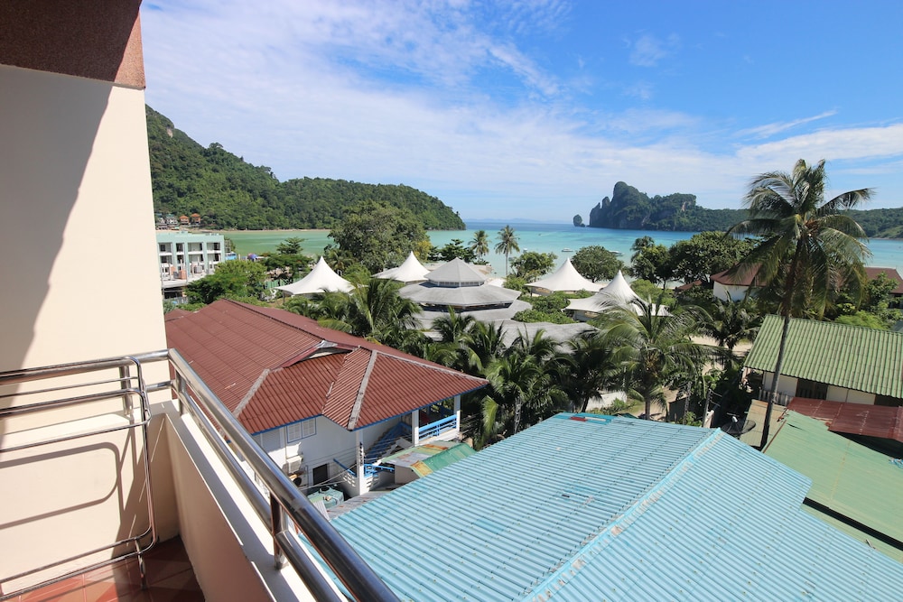 Phi Phi Hotel 36/64