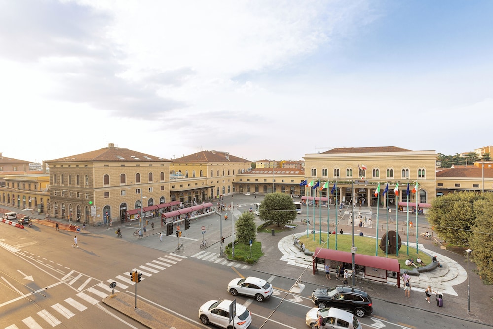 MERCURE BOLOGNA CENTRO 64/72