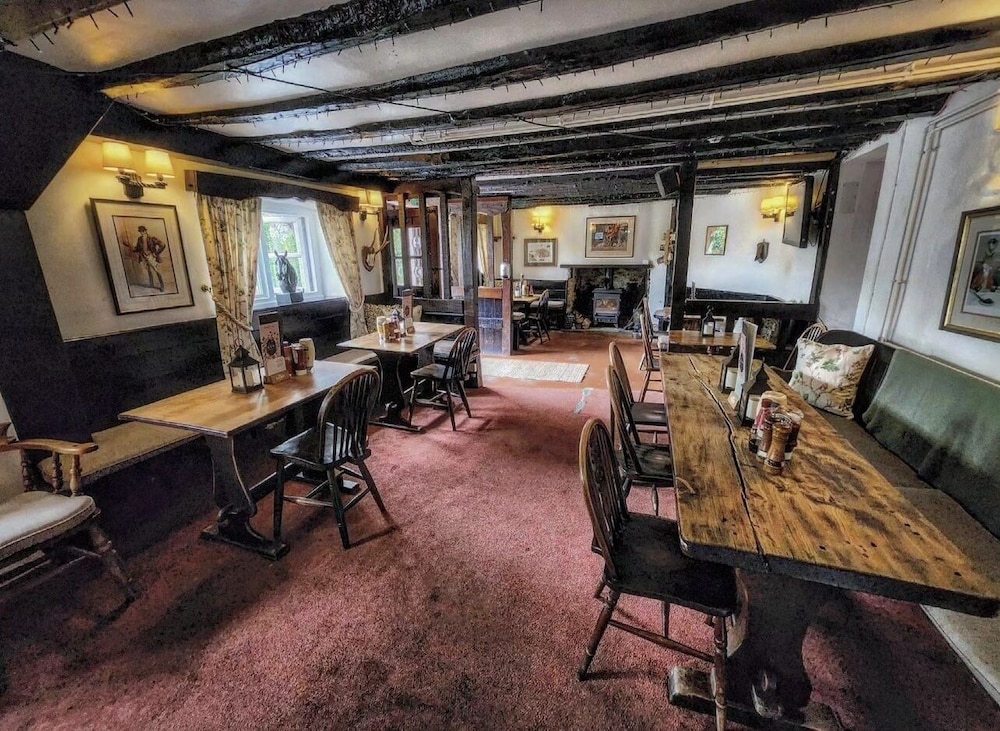 The Royal Oak Inn 43/50