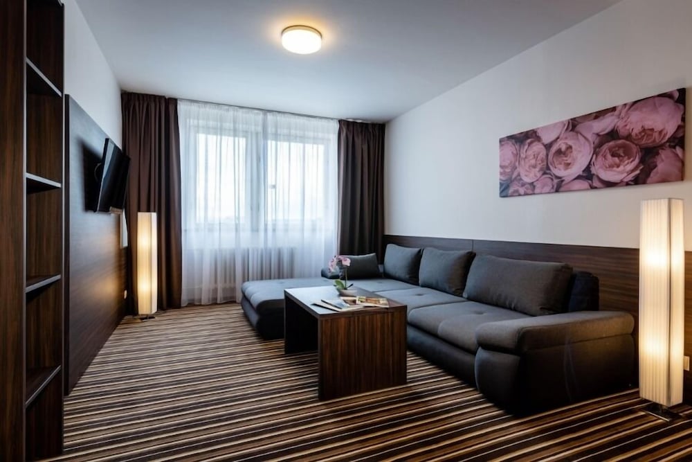 Hotel Satel 25/50