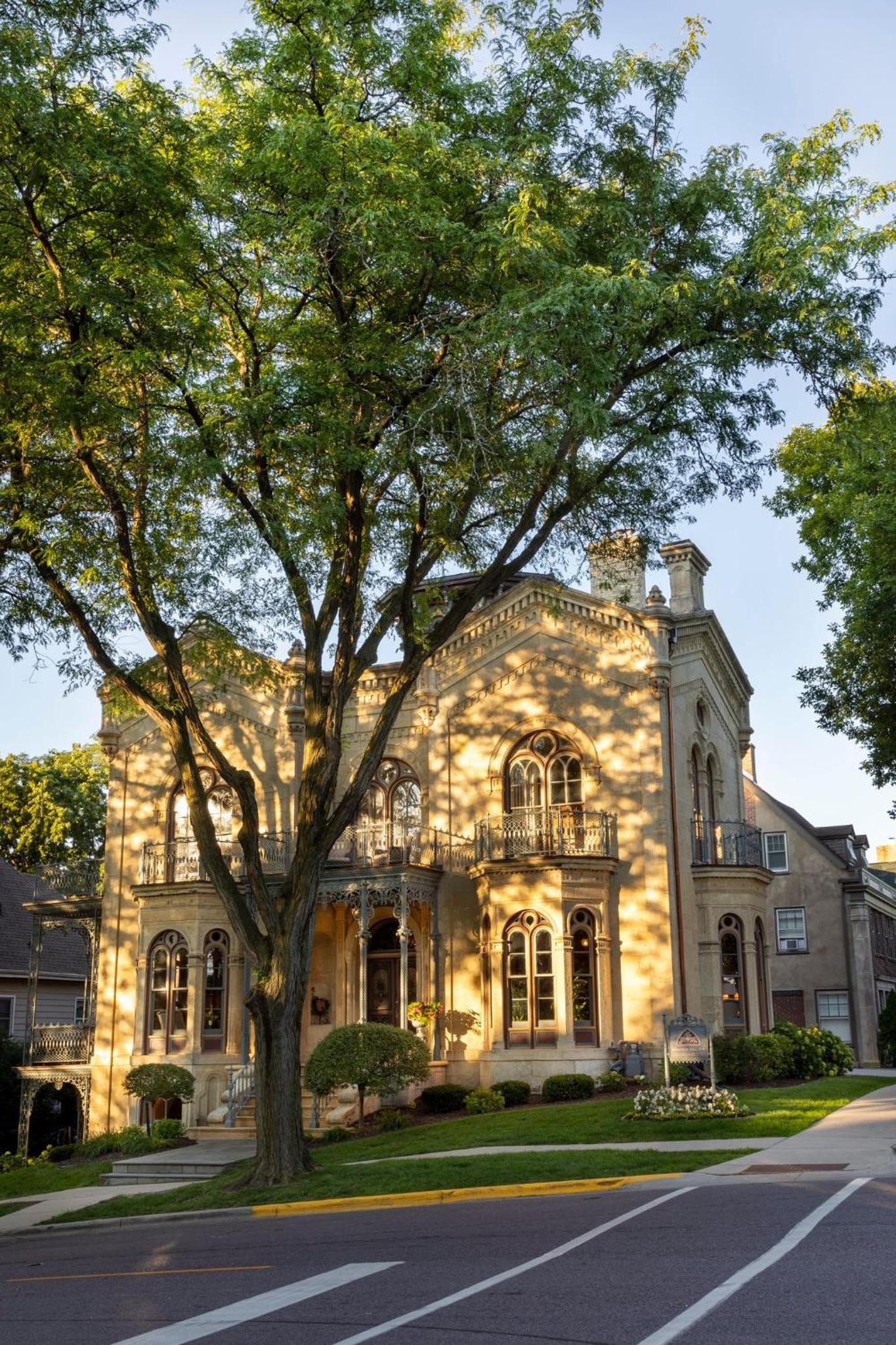 Mansion Hill Inn 50/62