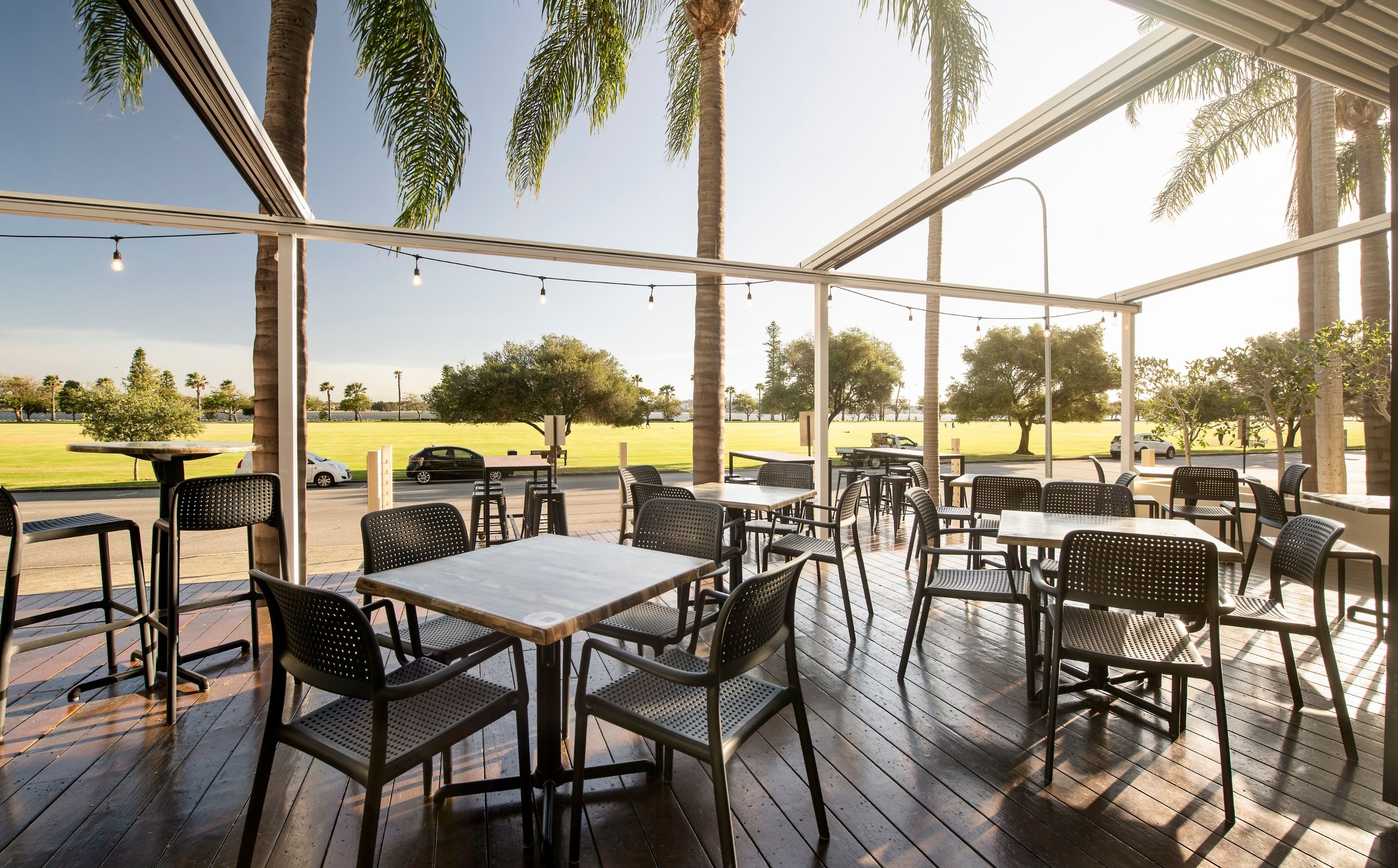 Crowne Plaza Perth 24/50