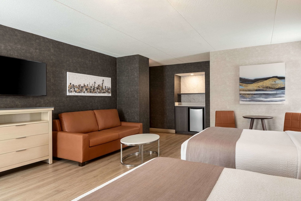 Days Inn By Wyndham Toronto West Mississauga 22/32