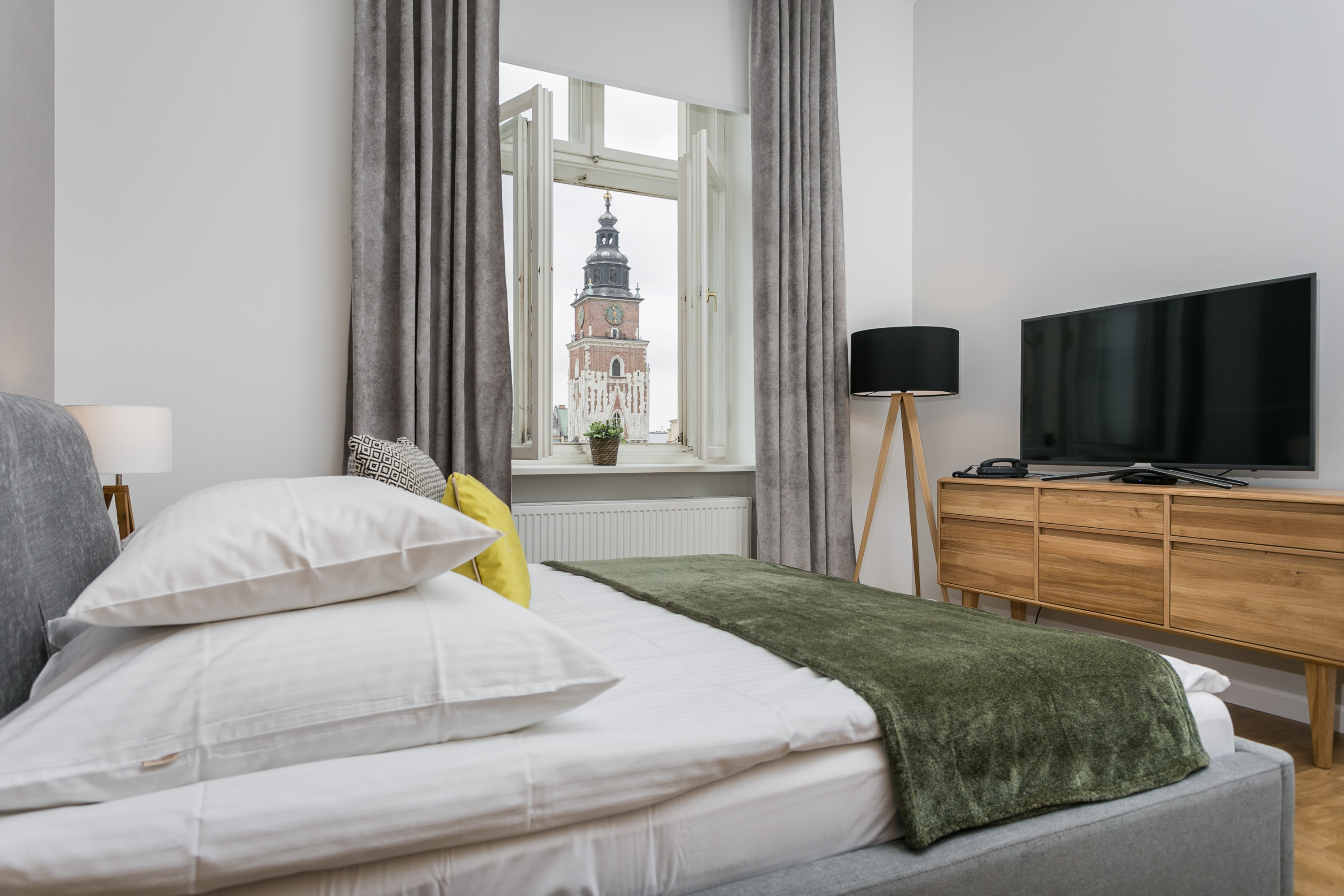 Superior, Double Bed, Square View, Main Building