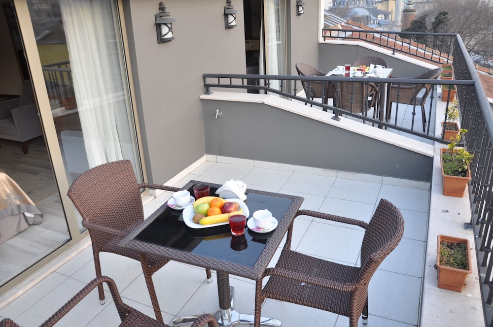 WAW HOTEL GALATAPORT 47/61