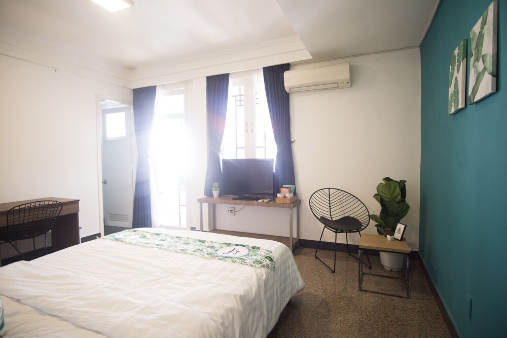 Cuu Kim Son Hotel 26/43