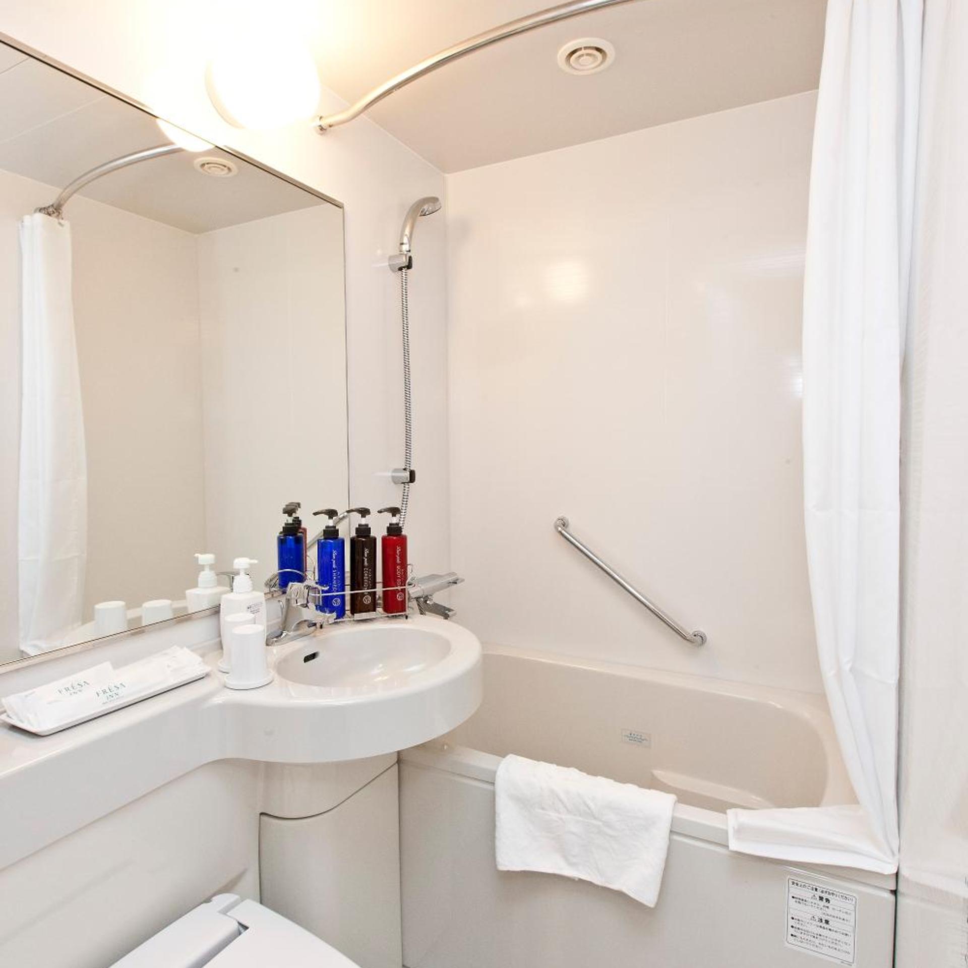 Room, Single Bed, Sotetsu Fresa Inn Shimbashi-Hibiyaguchi 2/3