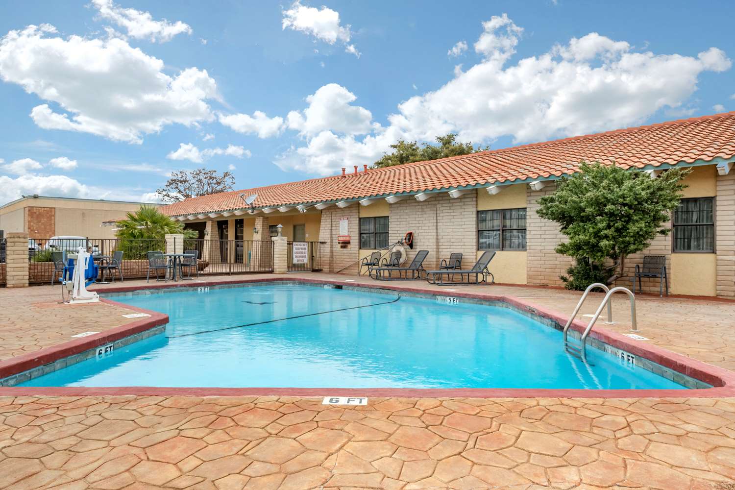 Quality Inn San Angelo 3/17