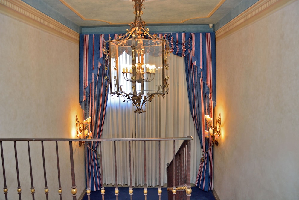 Boccaccio Hotel 28/65
