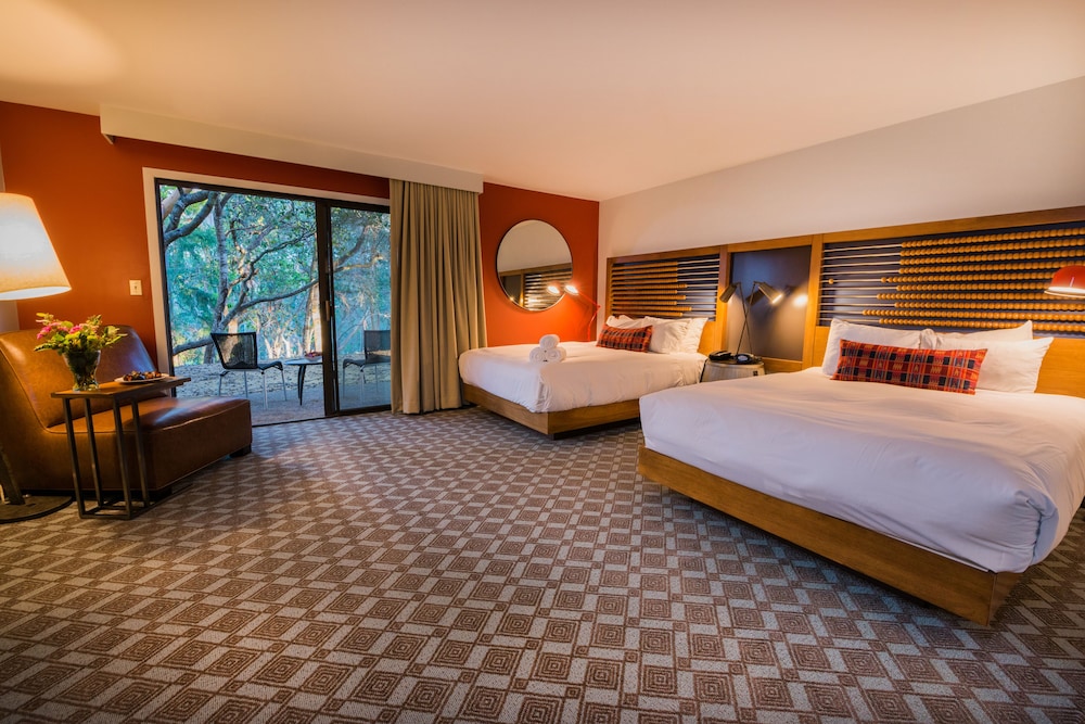 Room, 2 Queen Beds, Forest View, Patio