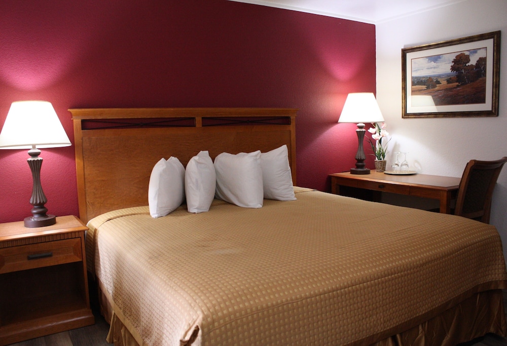 Capital O Budget Inn Ontario I-84 28/52