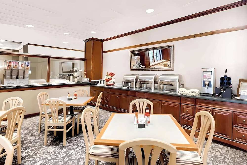 restaurant cafeteria