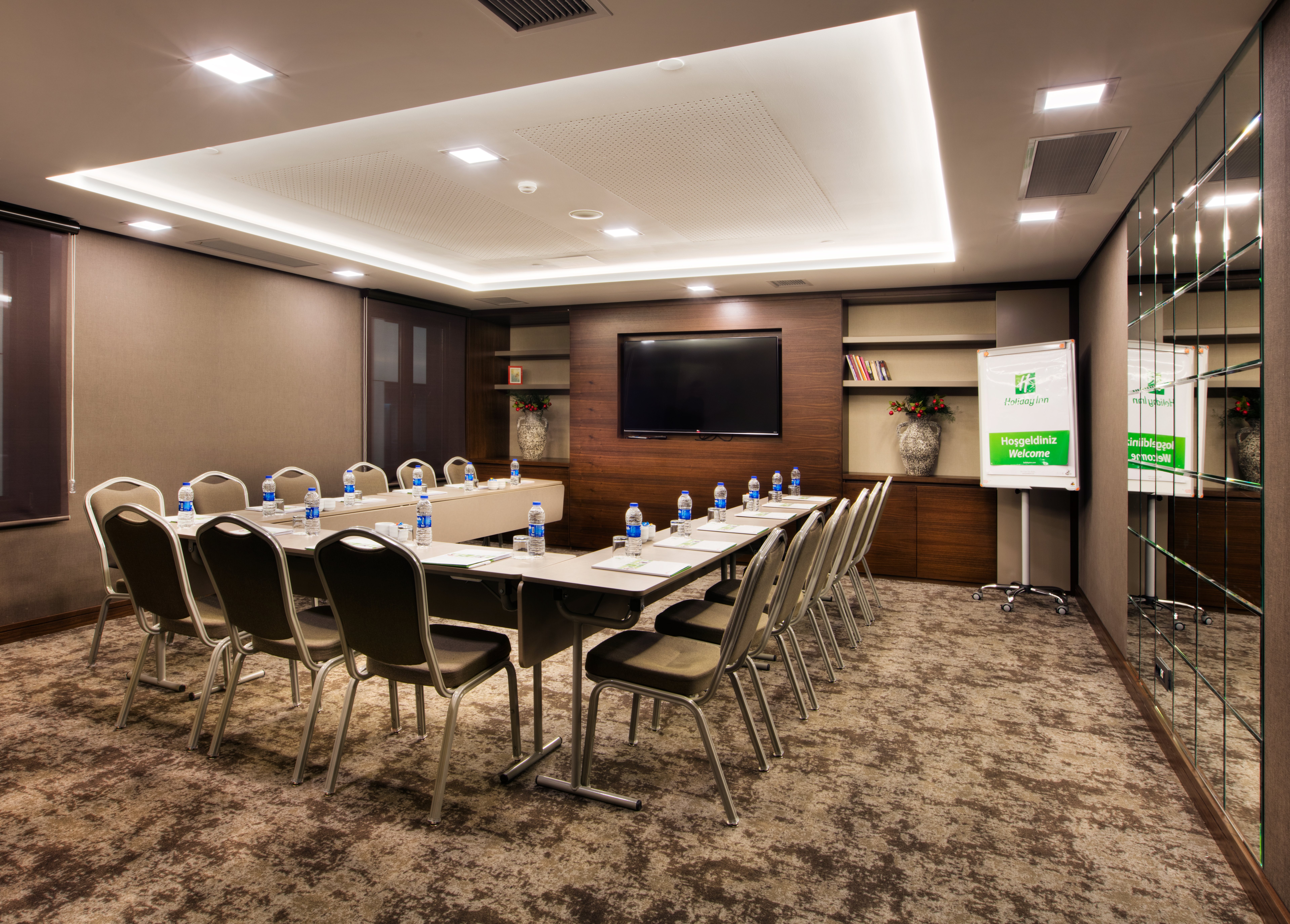 HOLIDAY INN ISTANBUL - KADIKOY 76/78