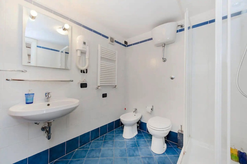 Sixtythree Guesthouse 40/40