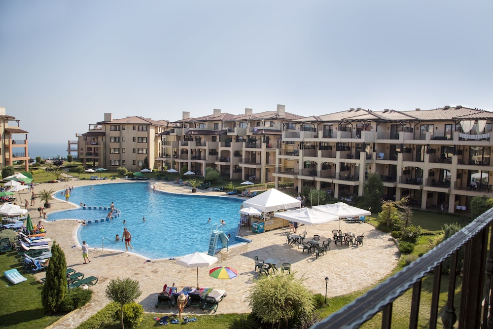 APARTHOTEL HOTEL KALIAKRIA RESORT 46/48