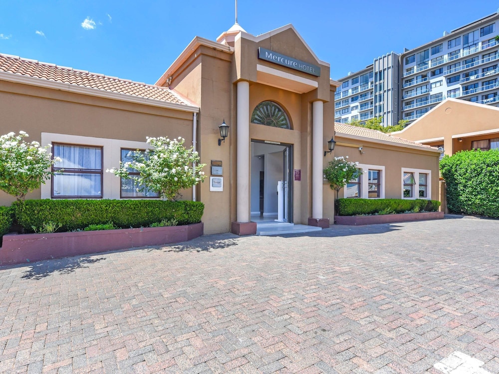 Mercure Johannesburg Bedfordview Hotel 68/72
