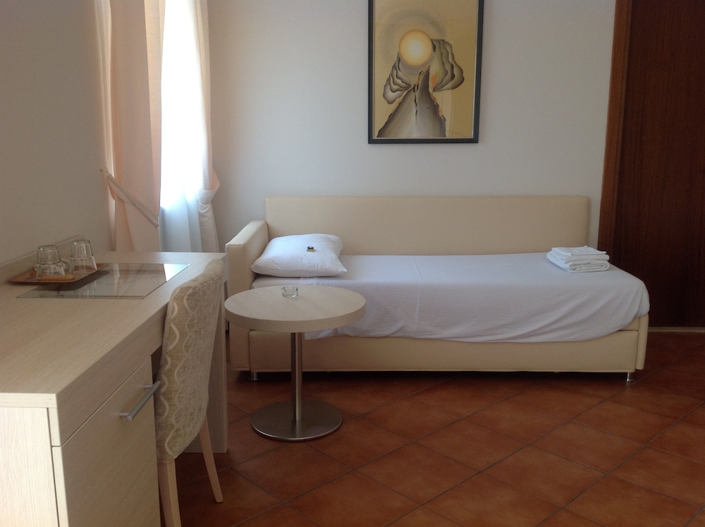 Hotel Villa Cà Nova 7/41