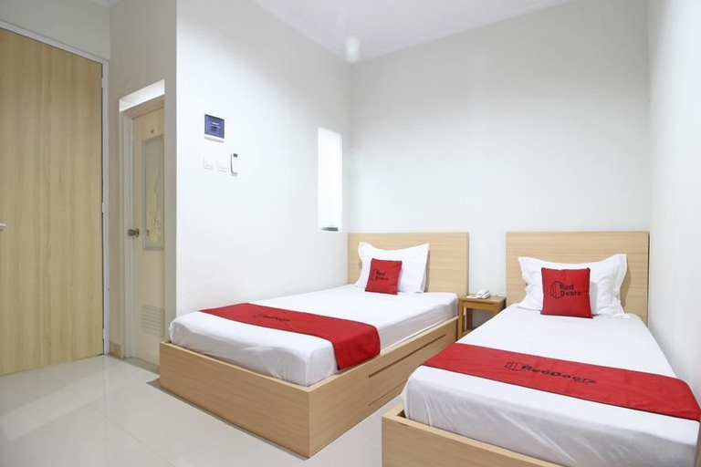 Reddoorz, Twin Beds