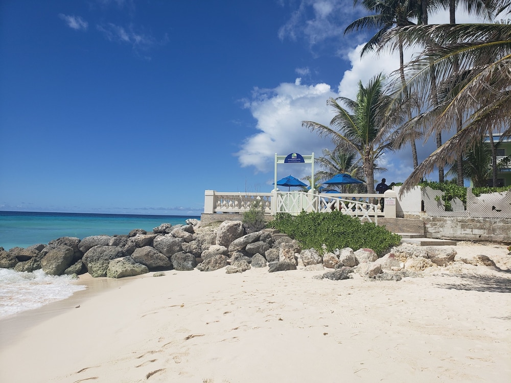 Dover Beach Hotel 56/61