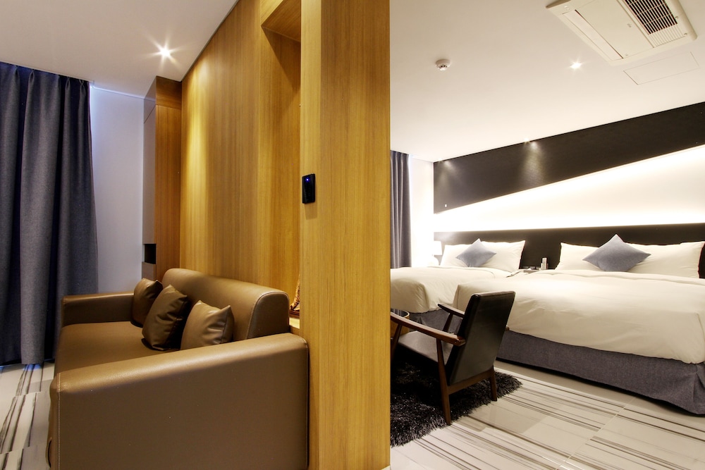 Royal Prime Hotel 14/50