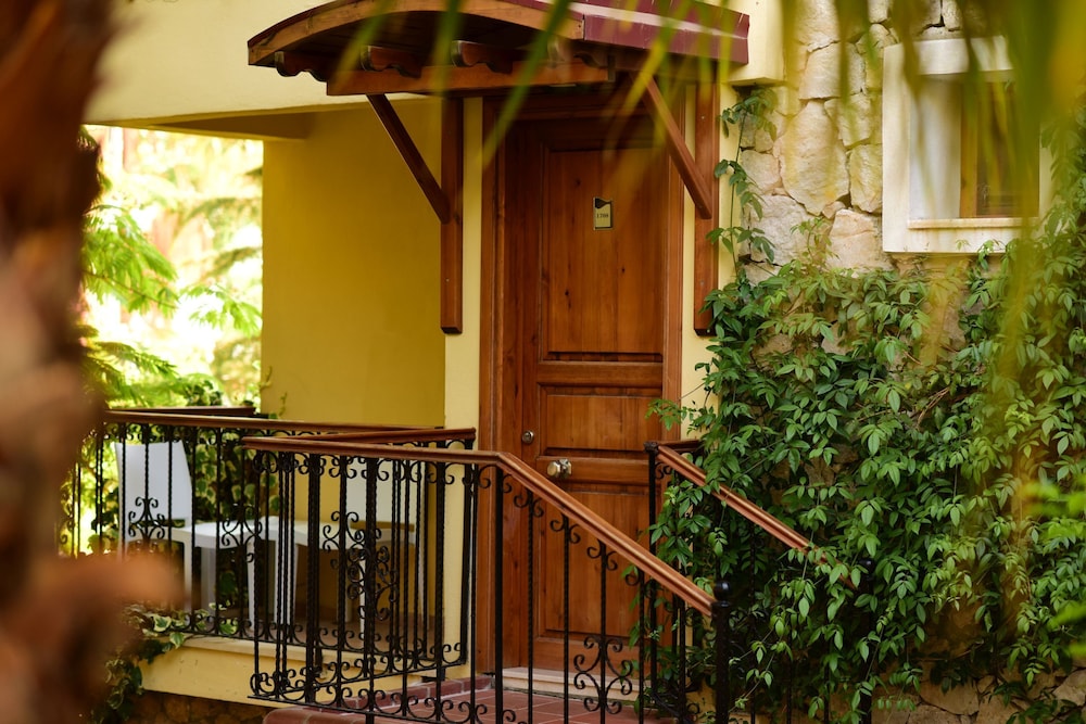 Perdikia Hill Family Resort Villas in FETHIYE