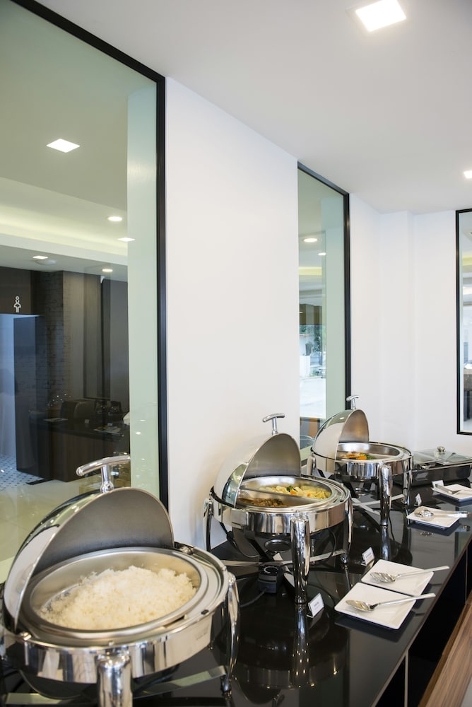 The Circle Hotel 42/64