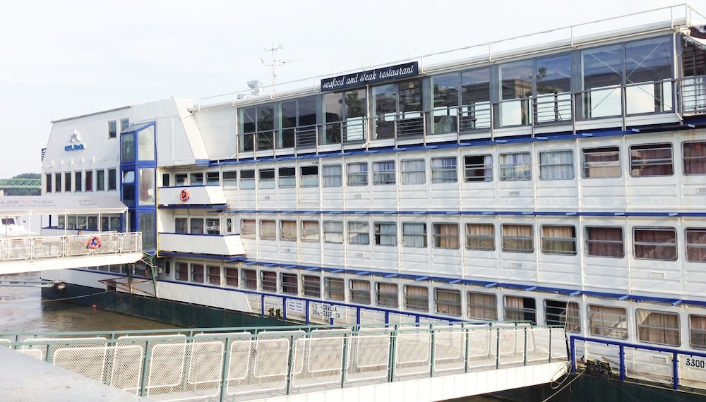 Botel Gracia 3/55
