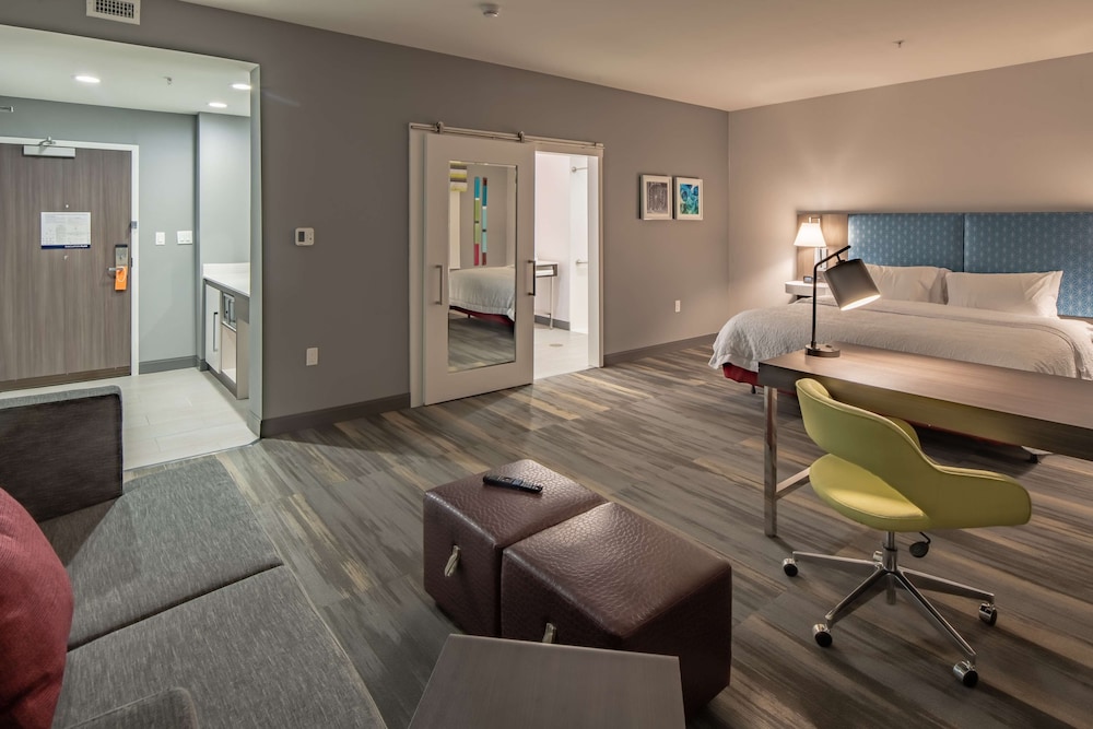 Hampton Inn And Suites Dallas/Plano Central 45/66