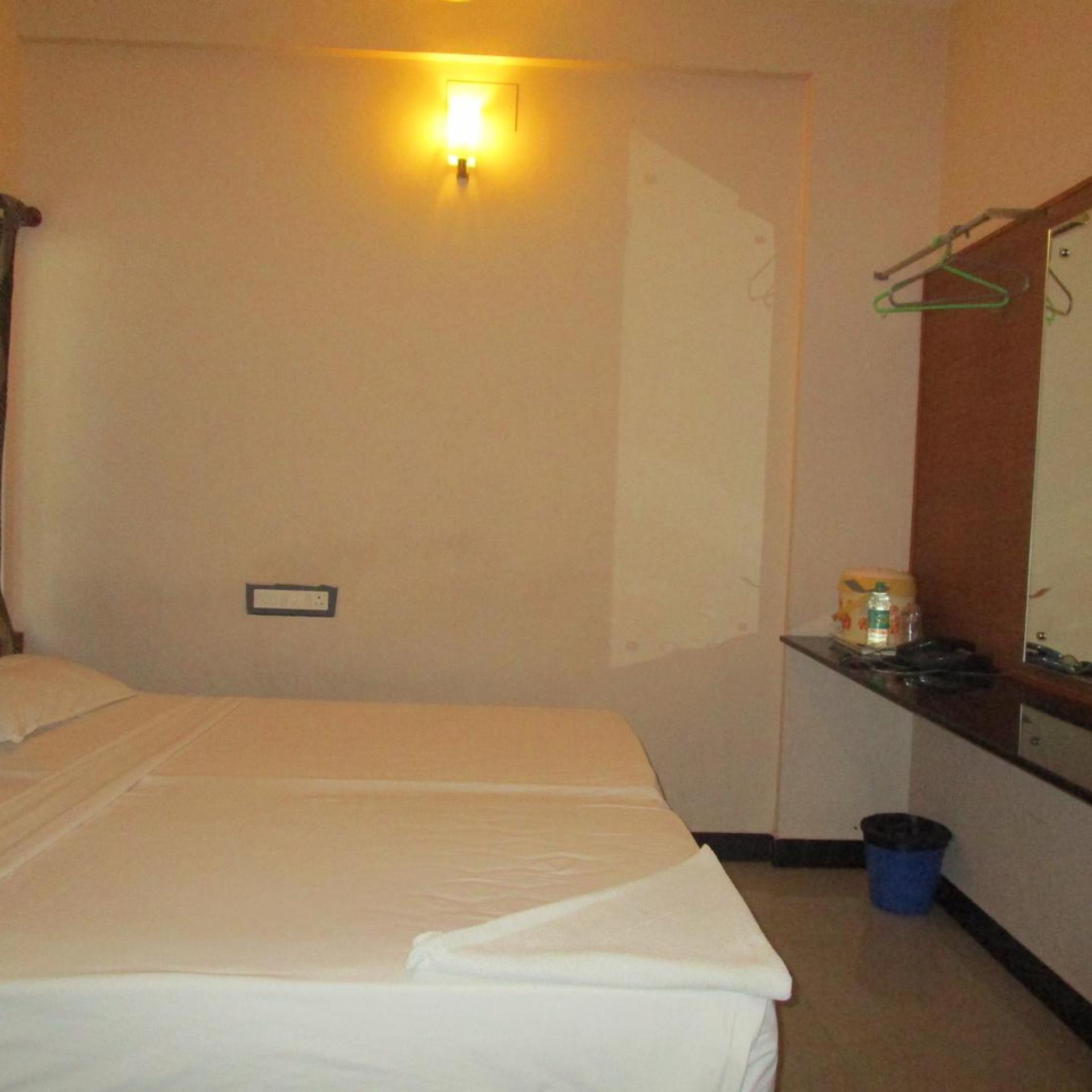 HOTEL SUBAM 33/43