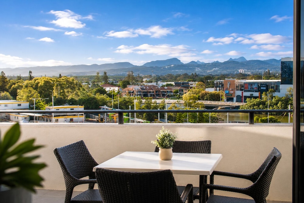 Mantra Sierra Grand Broadbeach 61/73