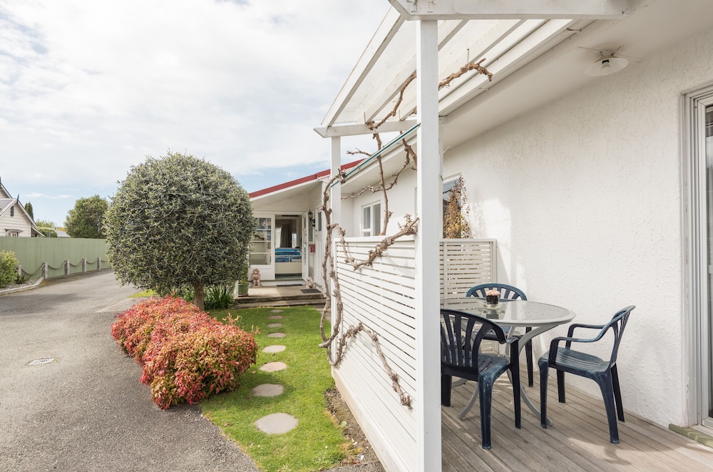Abbey Court Motel 24/32