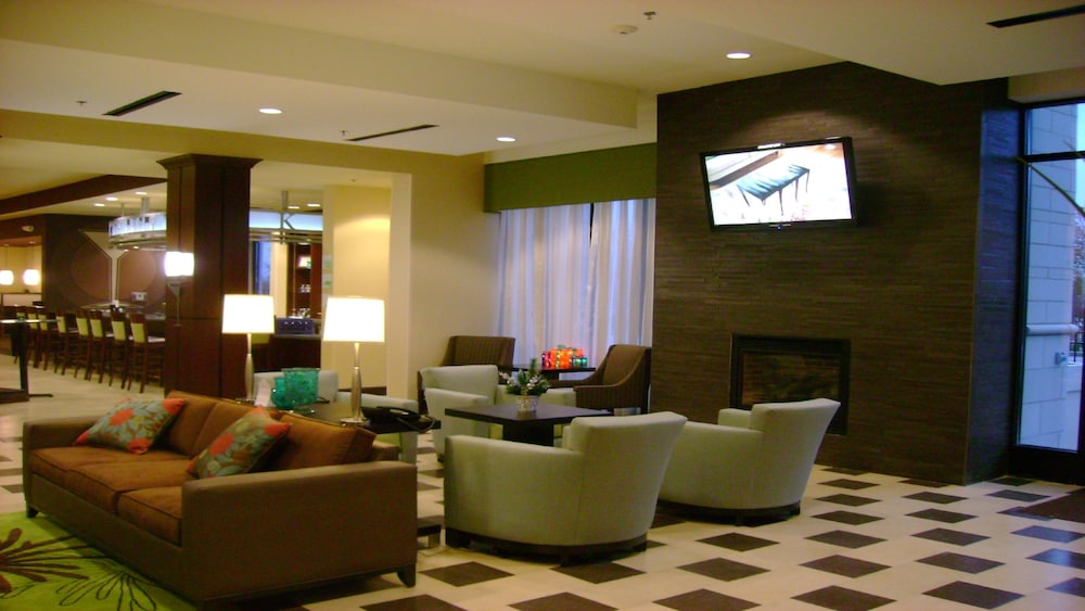 Holiday Inn St. Louis Fairview Heights 47/72