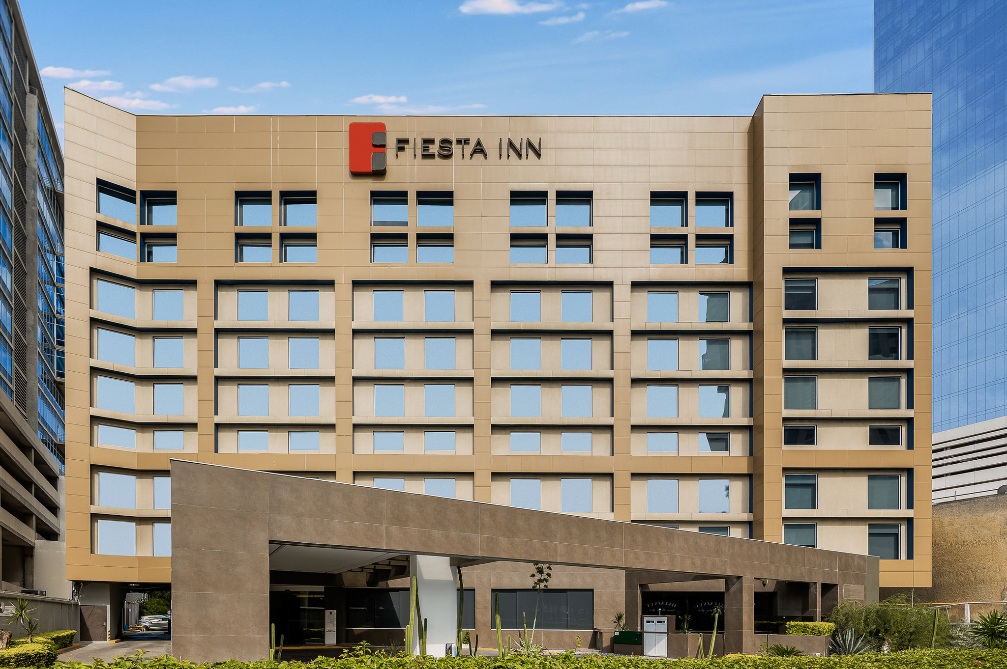 Fiesta Inn Monterrey Valle 2/50
