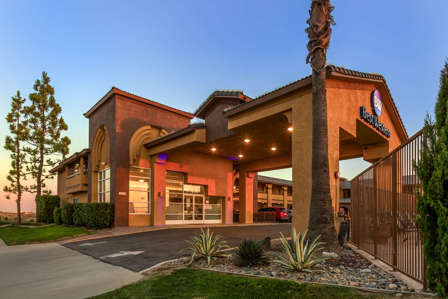 Best Western Heritage Inn Bakersfield 4/29