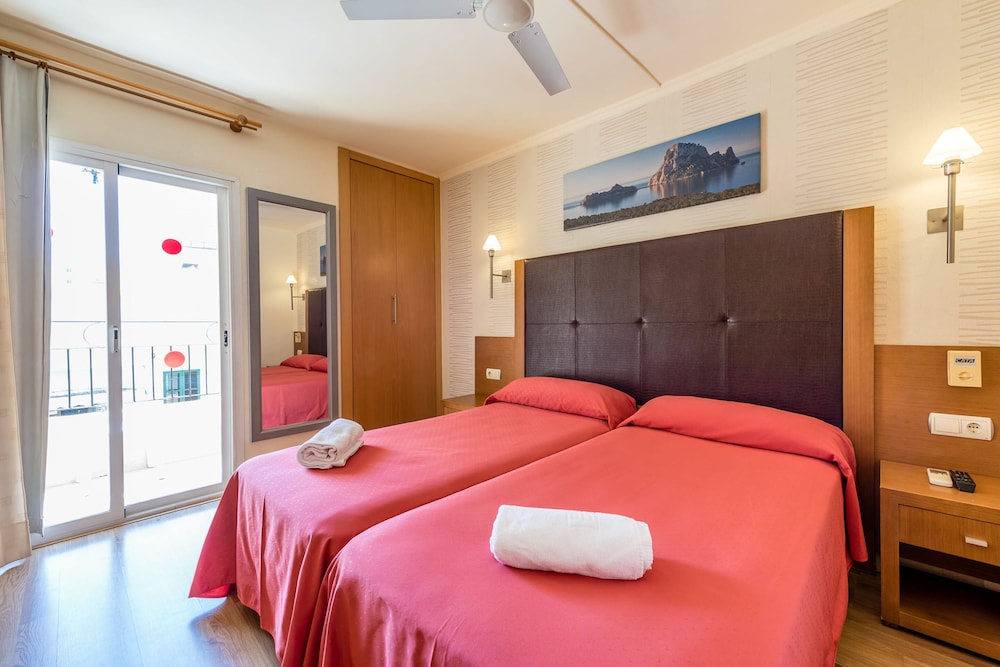 Hostal Europa Punico 10/29