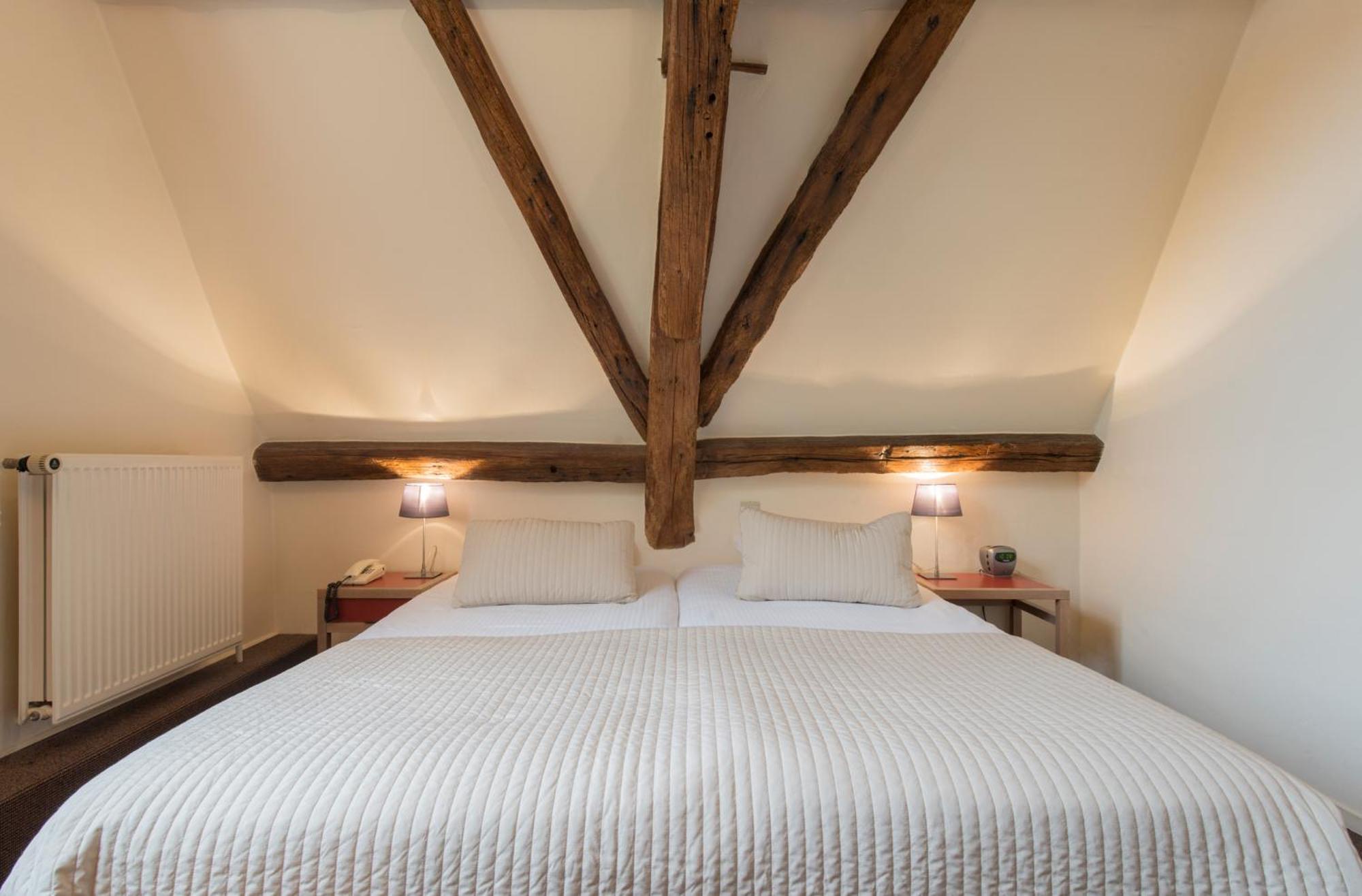 Superior, Double or Twin Bed, Canal View