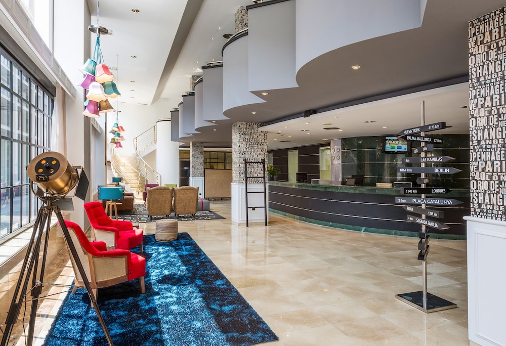 Innside by Melia Barcelona Apolo 8/75