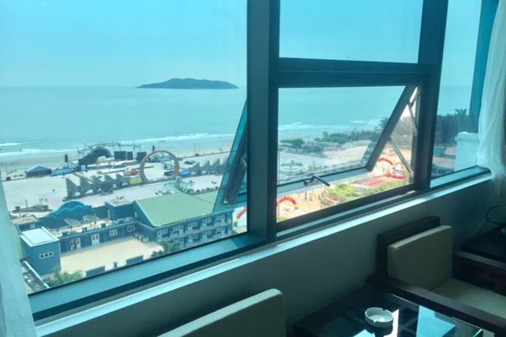 Blue Wave Hotel 25/38