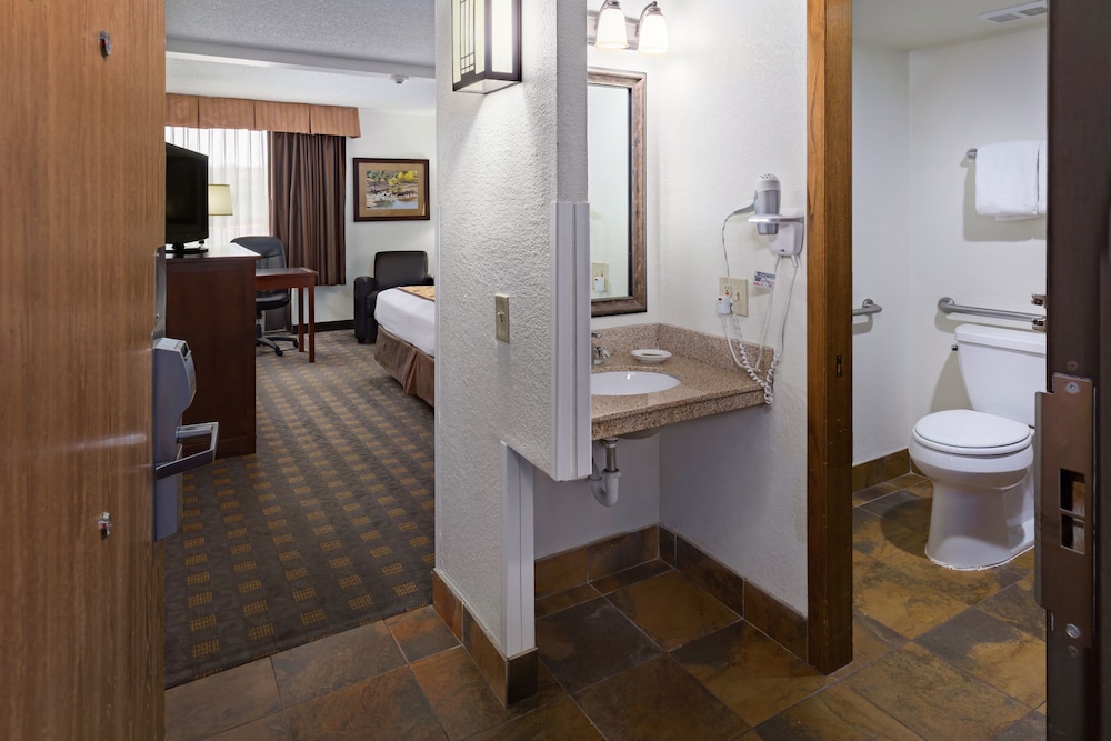 Ramkota Hotel And Conference Center 20/64
