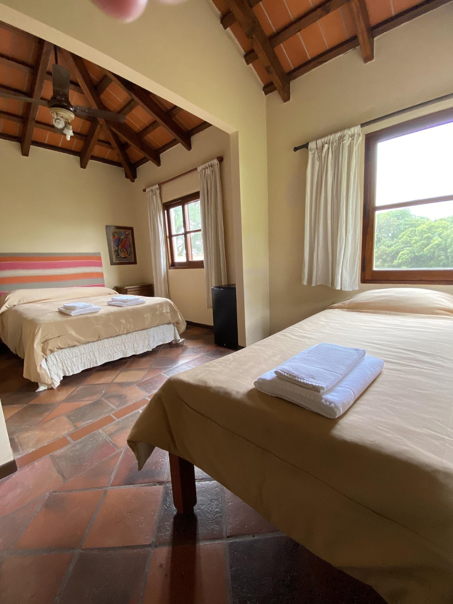 Hotel Torrontes 12/50