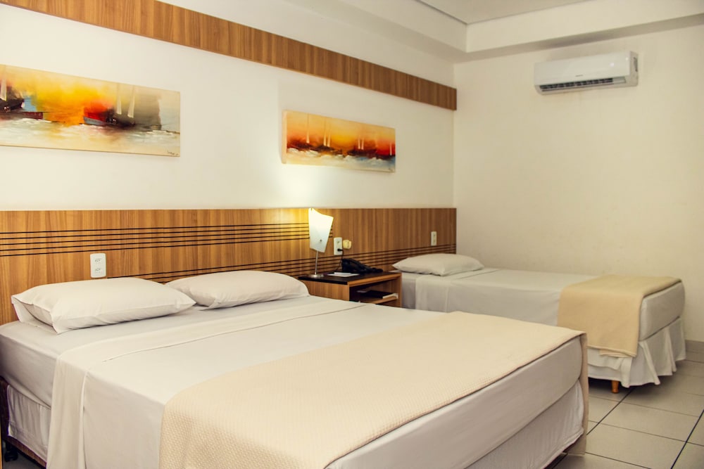 Delcas Hotel 21/68