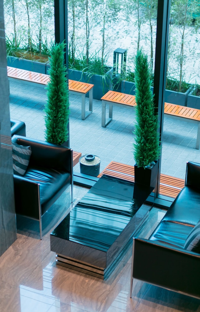 SPENZA HOTEL 32/43