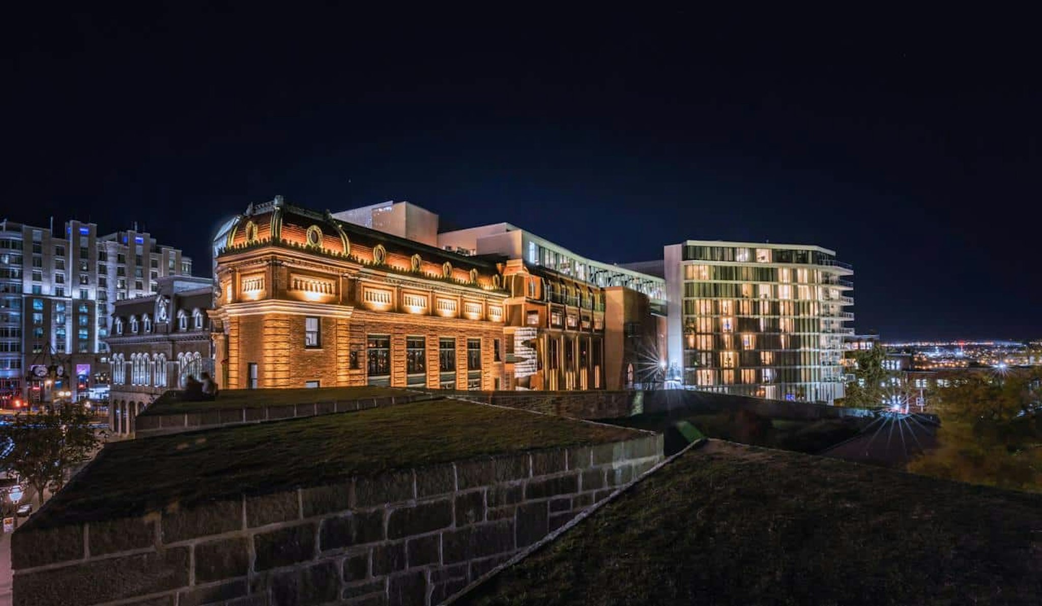 L Hotel Du Capitole 2/41
