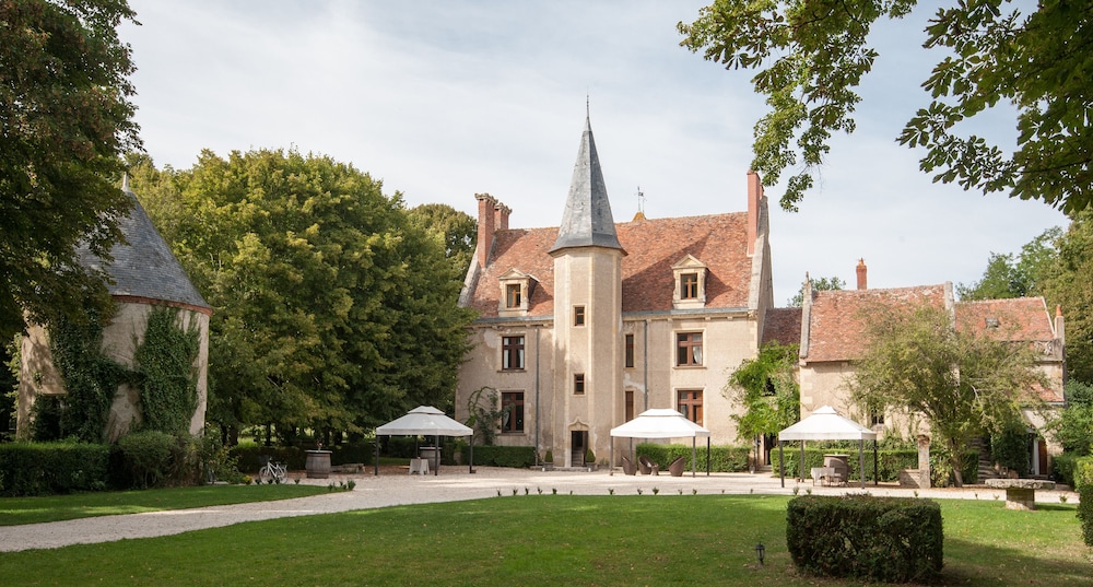 Chateau Le Sallay 4/58