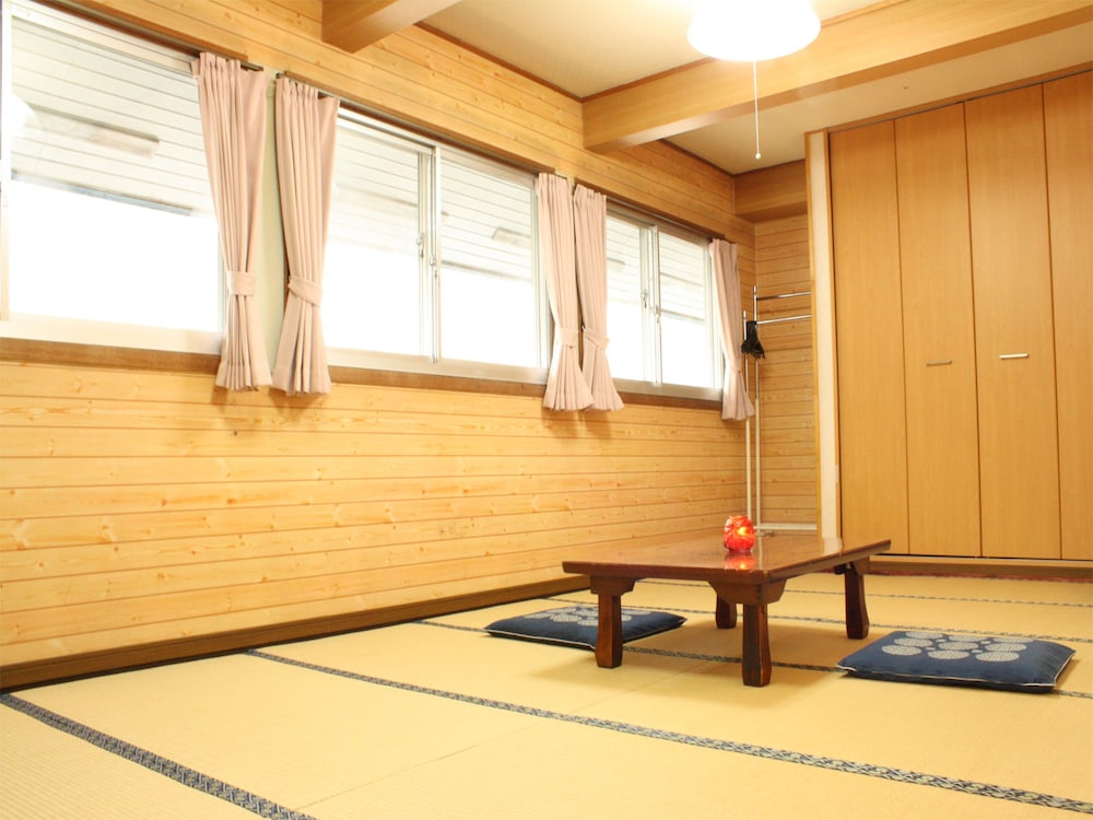 Kagura White Horse Inn 25/50
