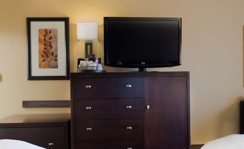 Hampton Inn And Suites Vineland 20/39