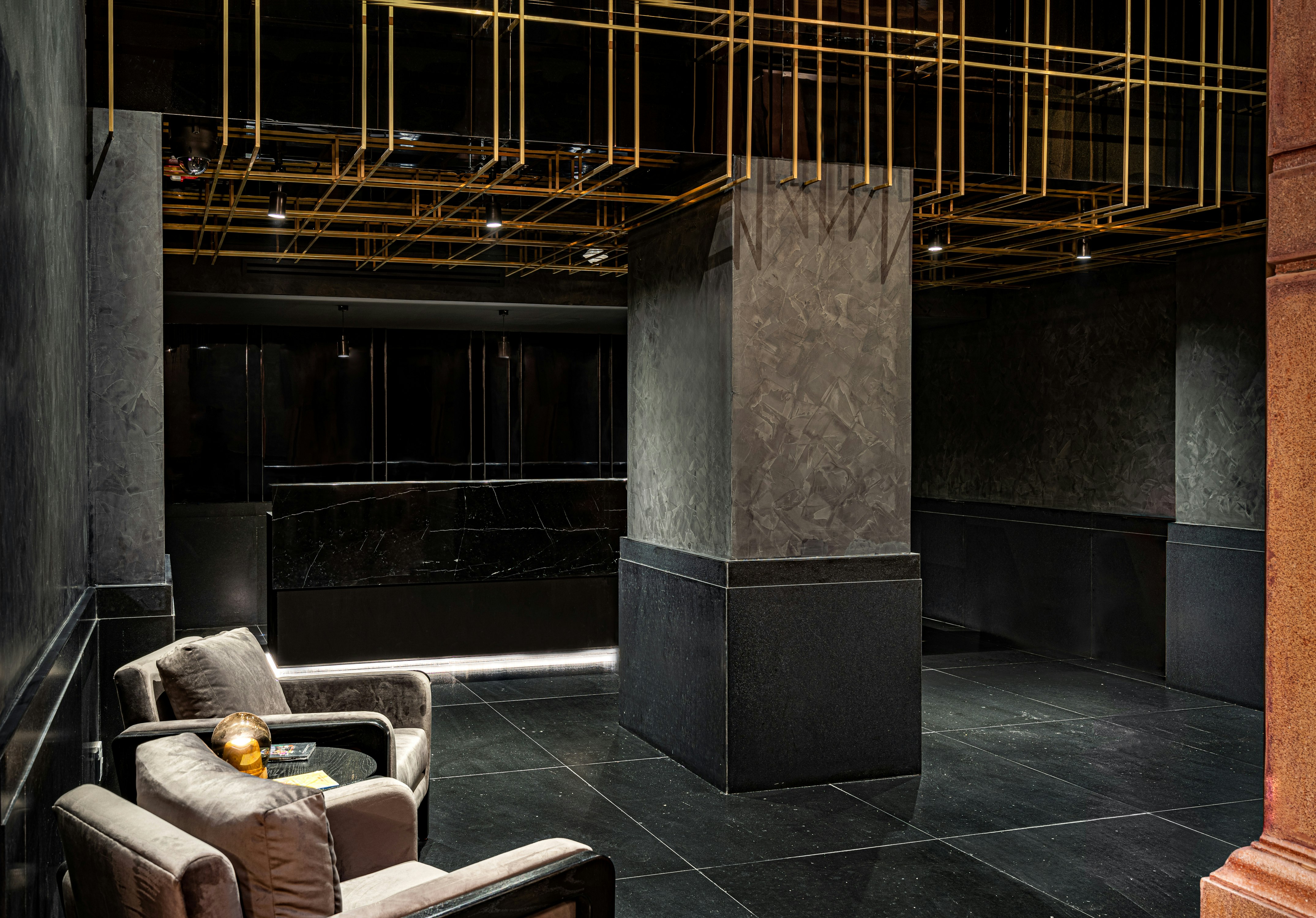 Umbral, Curio Collection by Hilton 18/48