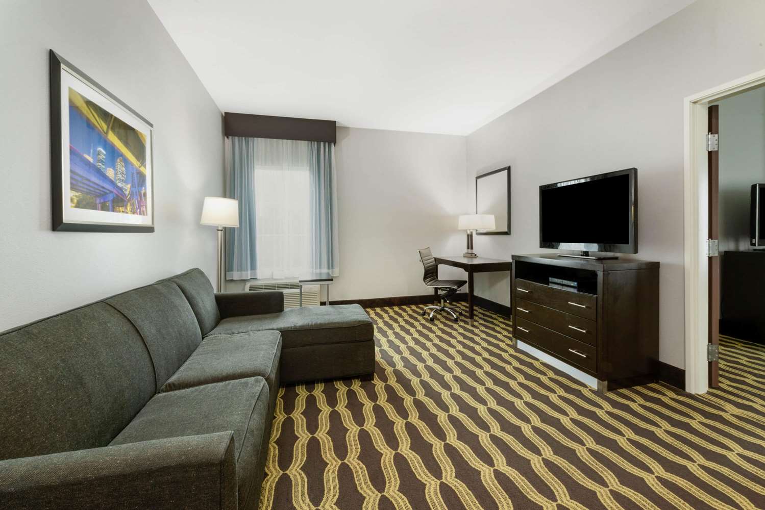 La Quinta Inn & Suites by Wyndham Houston Humble Atascocita 24/37